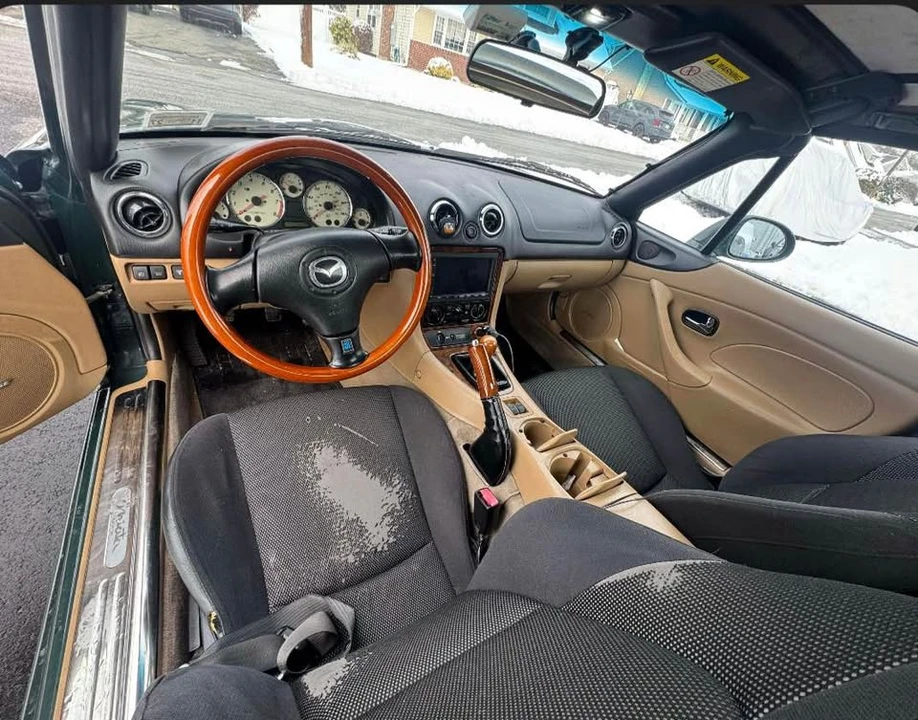 2001 Mazda NB MX-5 Miata - Image 3 of 9