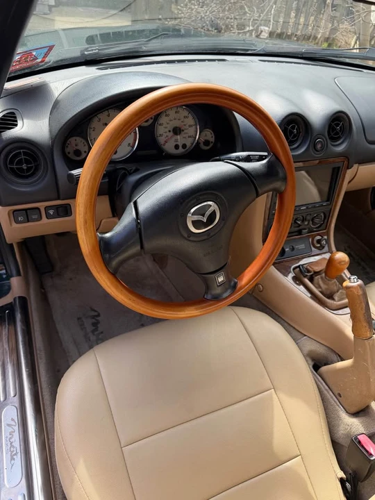 2001 Mazda NB MX-5 Miata - Image 6 of 10