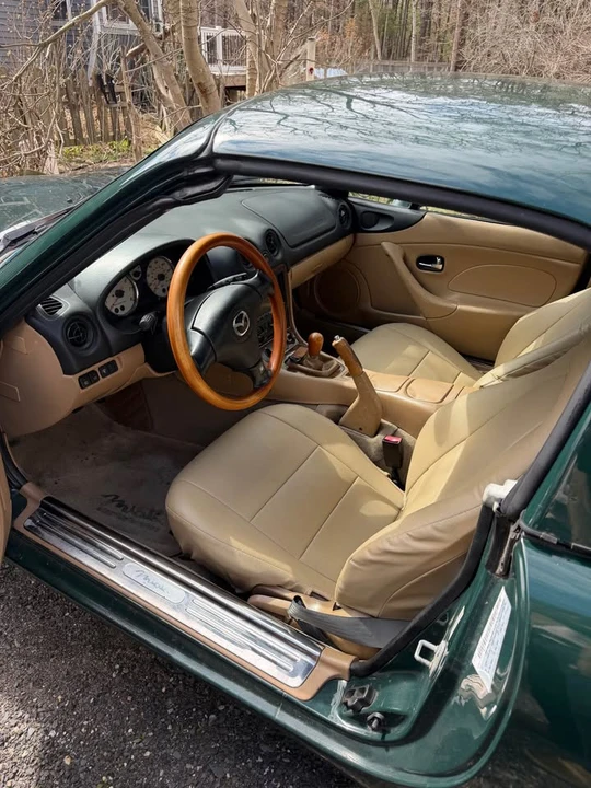 2001 Mazda NB MX-5 Miata - Image 5 of 10