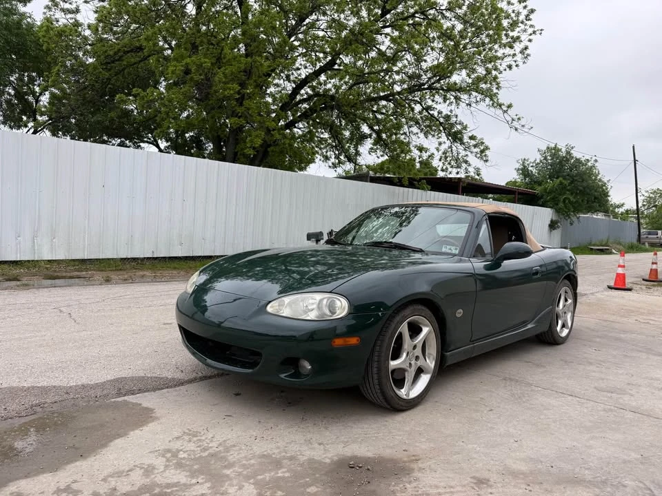 2001 Mazda NB MX-5 Miata - Image 2 of 14
