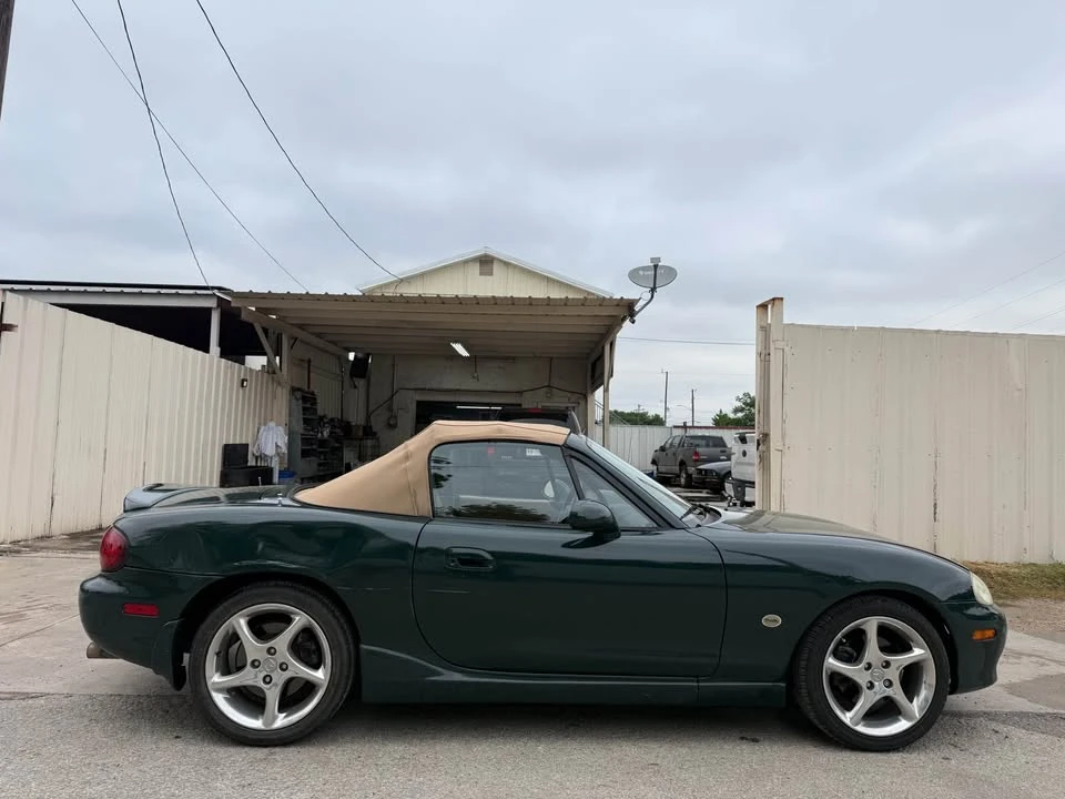 2001 Mazda NB MX-5 Miata - Image 5 of 14