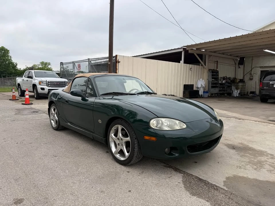 2001 Mazda NB MX-5 Miata - Image 4 of 14