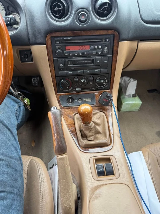 2001 Mazda NB MX-5 Miata - Image 13 of 14