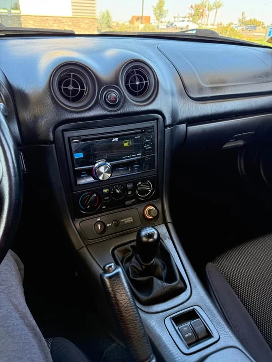 2001 Mazda NB MX-5 Miata - Image 10 of 16
