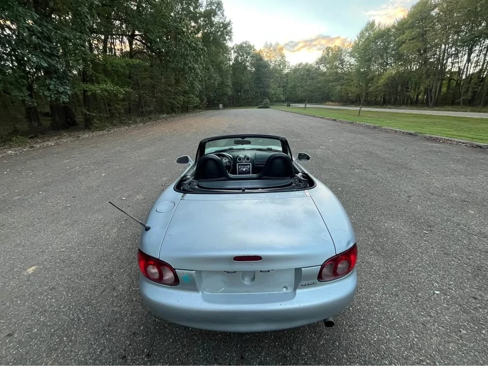 2001 Mazda NB MX-5 Miata - Image 15 of 16
