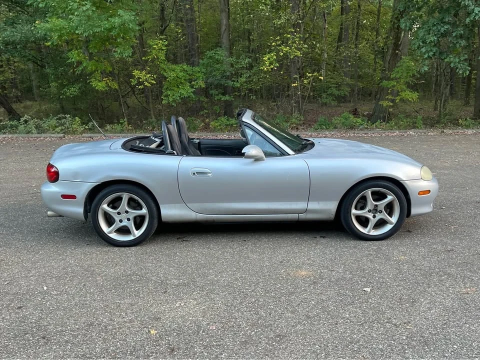 2001 Mazda NB MX-5 Miata - Image 6 of 16