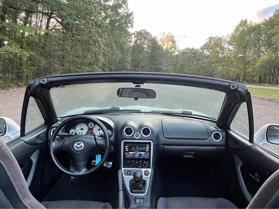 2001 Mazda NB MX-5 Miata - Image 9 of 16