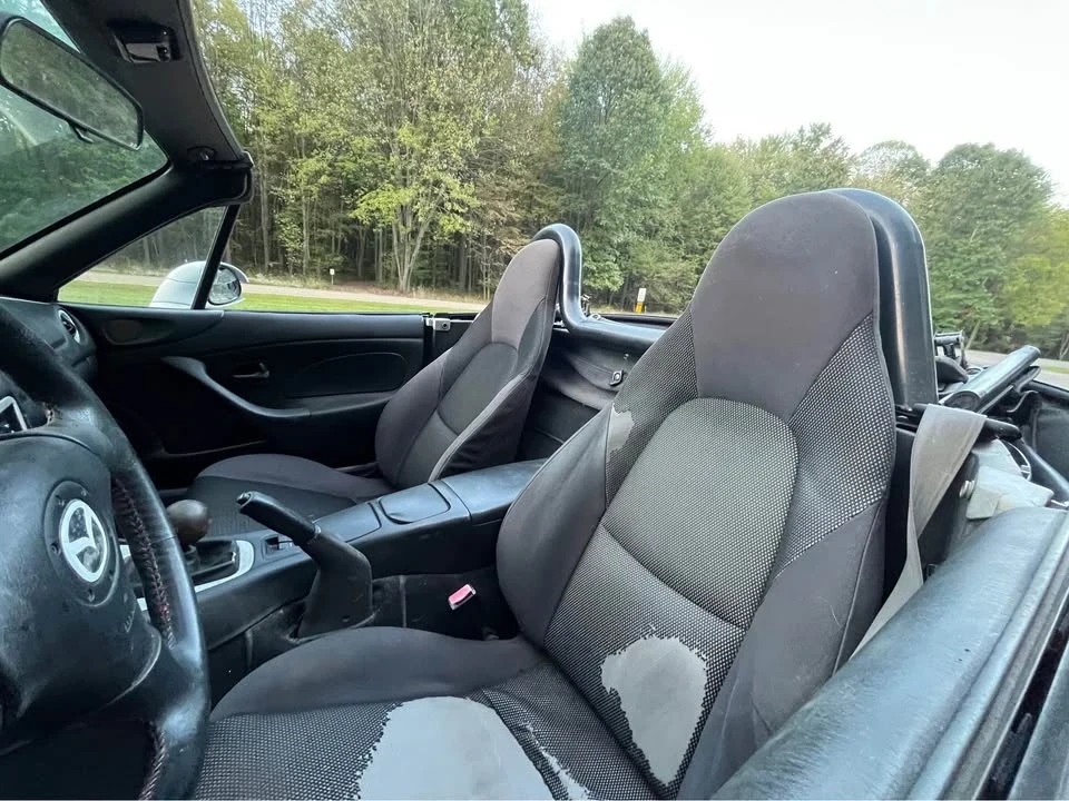 2001 Mazda NB MX-5 Miata - Image 11 of 16