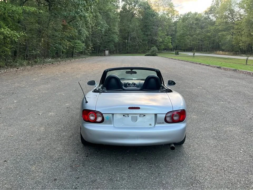 2001 Mazda NB MX-5 Miata - Image 4 of 16