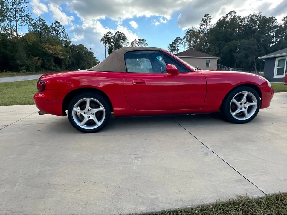 2001 Mazda NB MX-5 Miata - Image 4 of 10