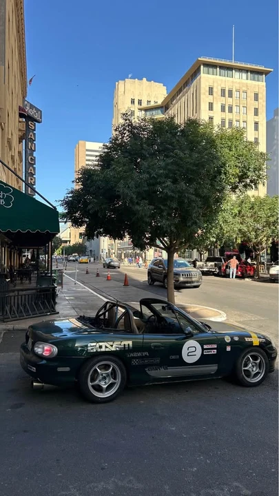 2001 Mazda NB MX-5 Miata - Image 3 of 5