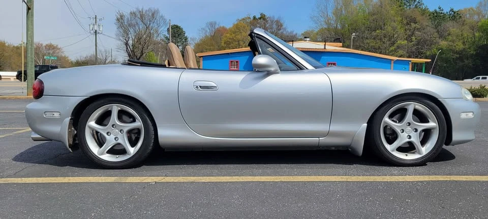 2001 Mazda NB MX-5 Miata - Image 8 of 16