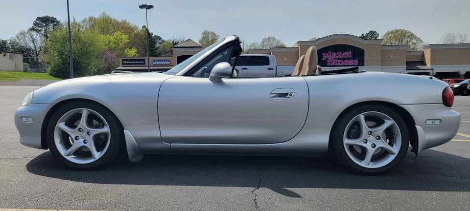 2001 Mazda NB MX-5 Miata - Image 9 of 16