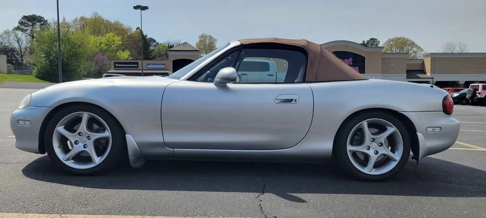 2001 Mazda NB MX-5 Miata - Image 5 of 16