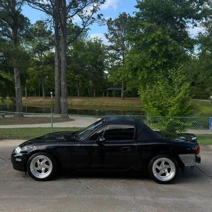 2001 Mazda NB MX-5 Miata - Image 2 of 12