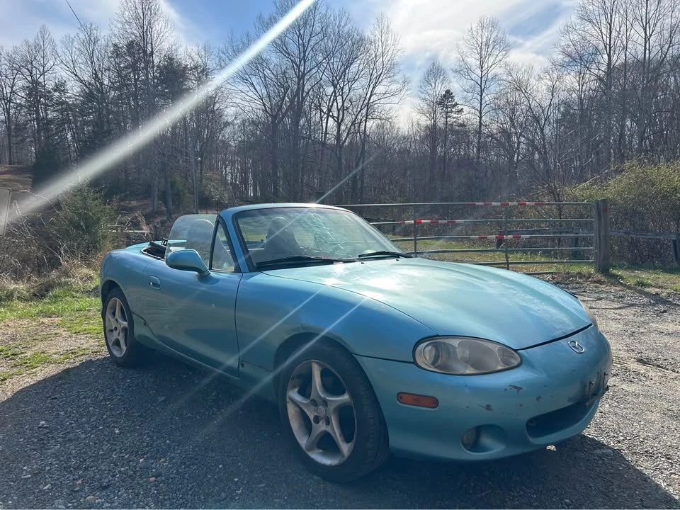 2001 Mazda NB MX-5 Miata - Image 3 of 18