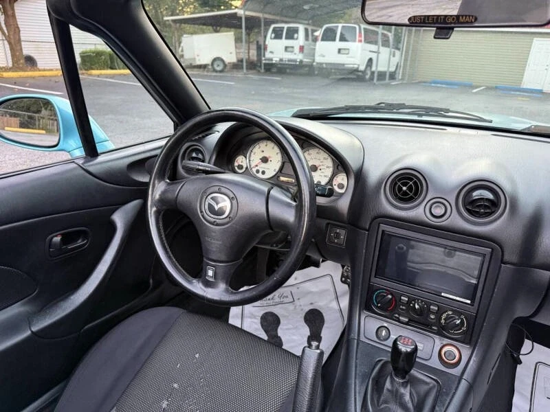 2001 Mazda NB MX-5 Miata - Image 10 of 19