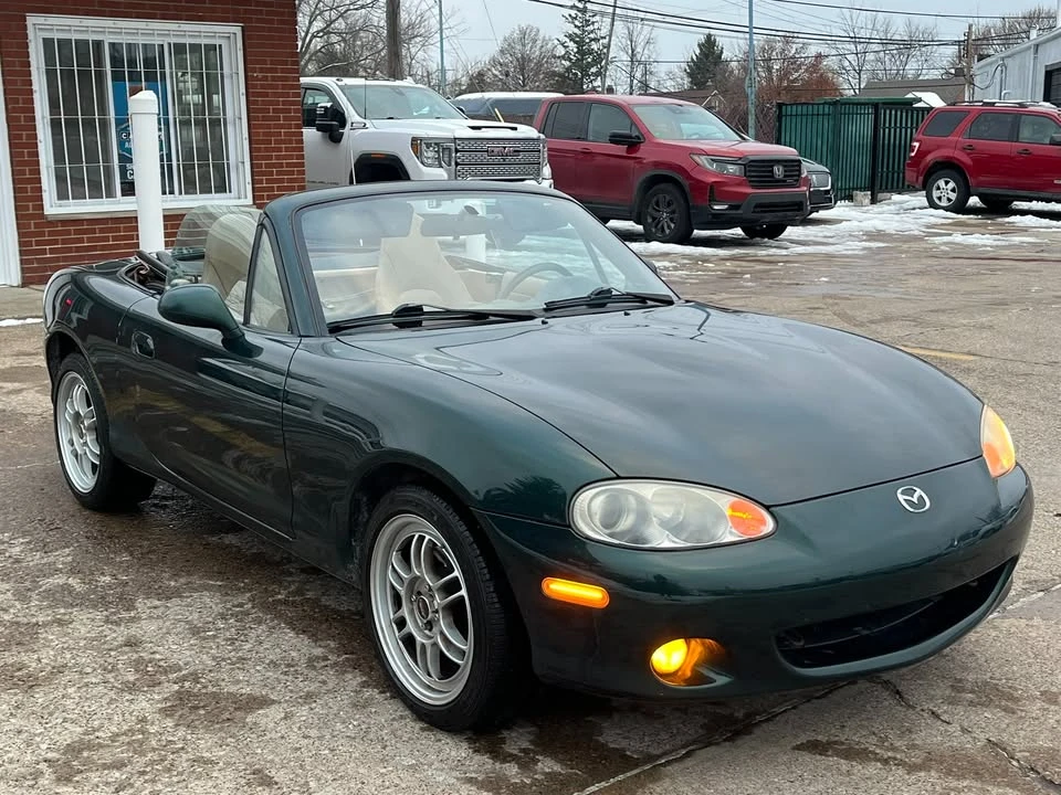 2001 Mazda NB MX-5 Miata - Image 17 of 17