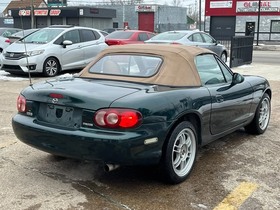 2001 Mazda NB MX-5 Miata - Image 5 of 17