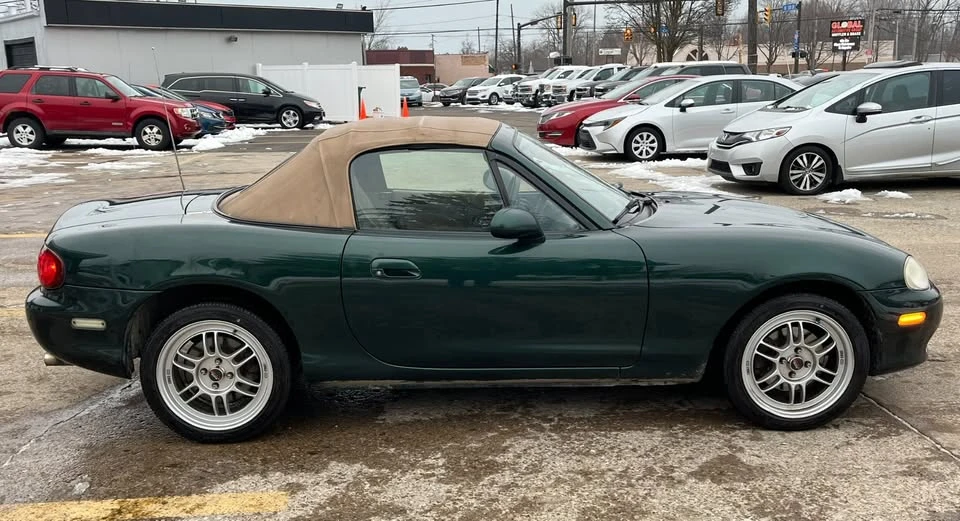 2001 Mazda NB MX-5 Miata - Image 6 of 17