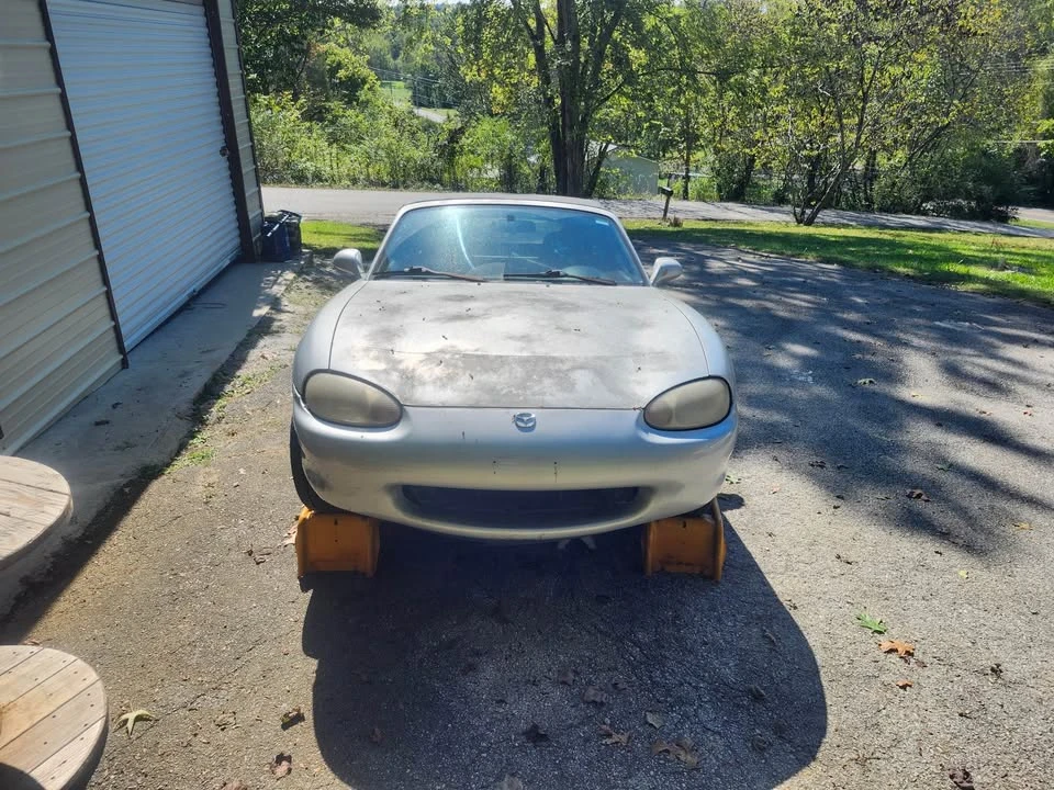 2001 Mazda NB MX-5 Miata - Image 6 of 10