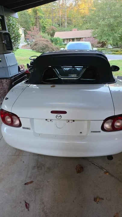 2001 Mazda NB MX-5 Miata - Image 4 of 6