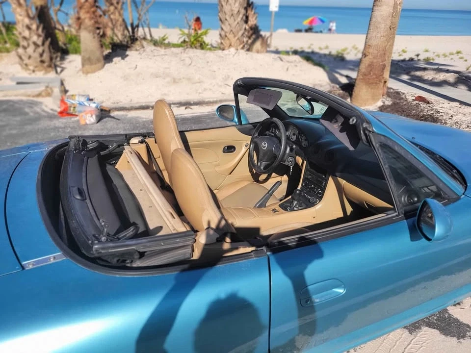 2001 Mazda NB MX-5 Miata - Image 3 of 7