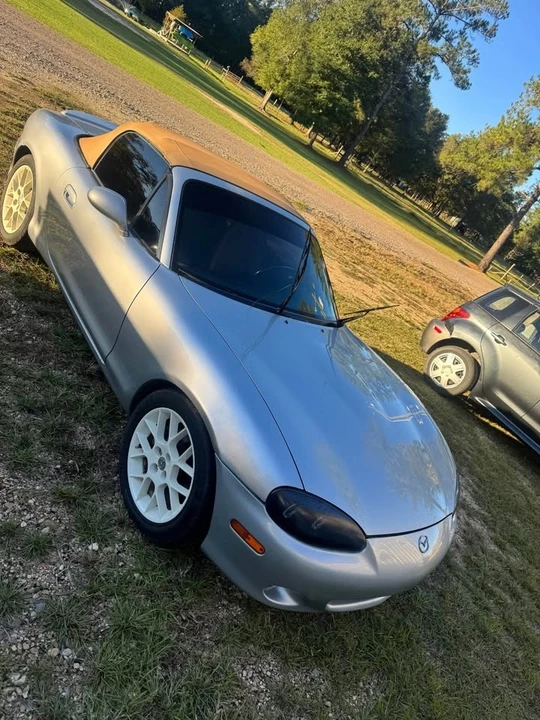 2001 Mazda NB MX-5 Miata - Image 5 of 8