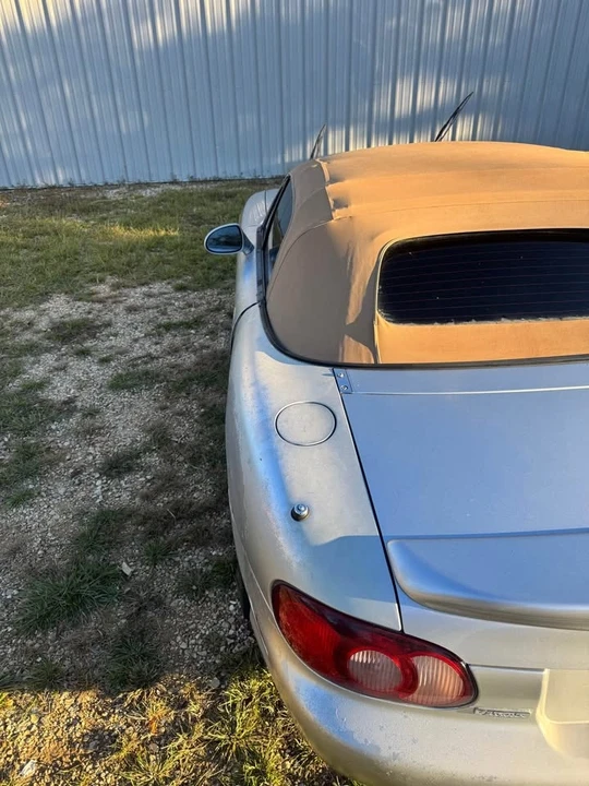 2001 Mazda NB MX-5 Miata - Image 8 of 8