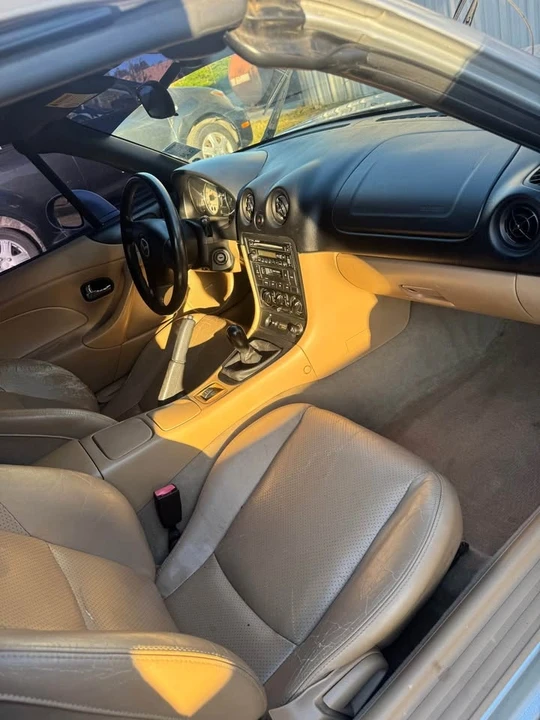2001 Mazda NB MX-5 Miata - Image 2 of 8