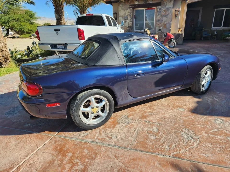 2001 Mazda NB MX-5 Miata - Image 4 of 5