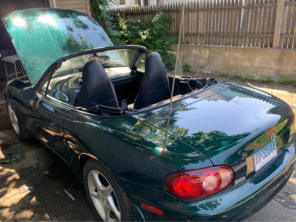 2001 Mazda NB MX-5 Miata - Image 2 of 14