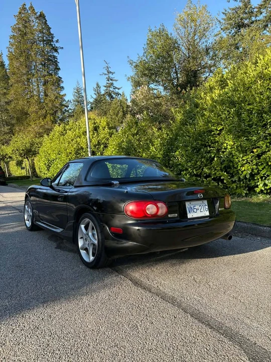 2001 Mazda NB MX-5 Miata - Image 8 of 11