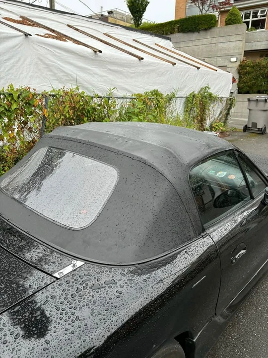 2001 Mazda NB MX-5 Miata - Image 2 of 11
