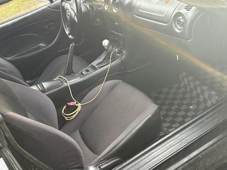 2001 Mazda NB MX-5 Miata - Image 11 of 11