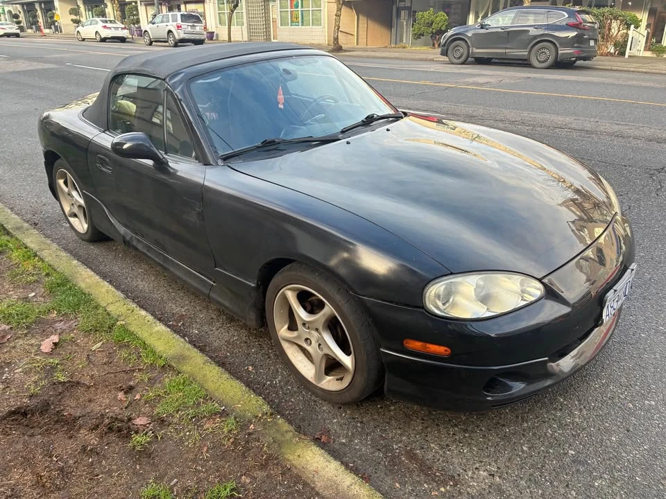 2001 Mazda NB MX-5 Miata - Image 9 of 11