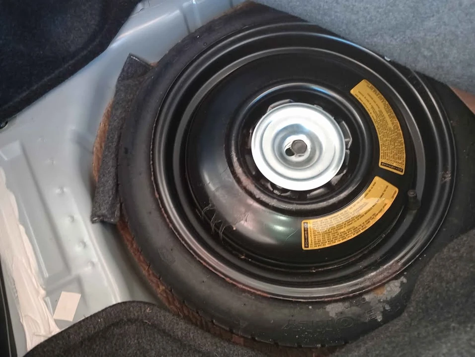 2001 Mazda NB MX-5 Miata - Image 5 of 6