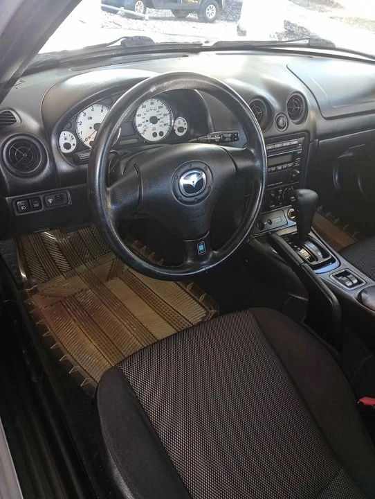2001 Mazda NB MX-5 Miata - Image 3 of 6