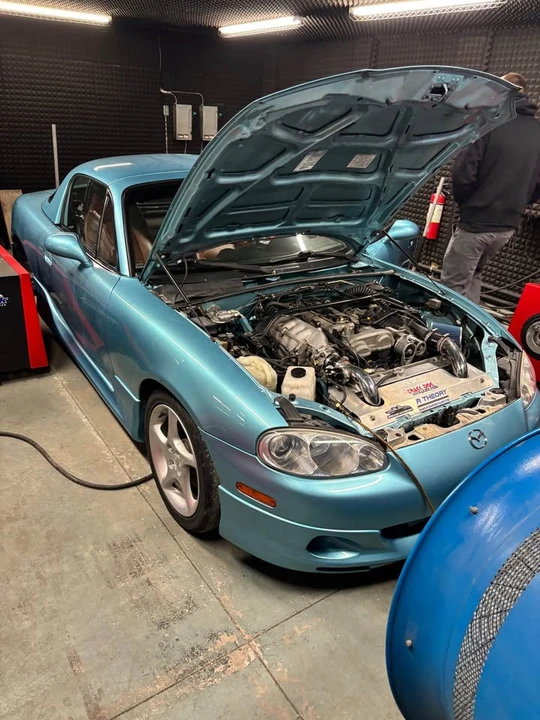 2001 Mazda NB MX-5 Miata - Image 4 of 7