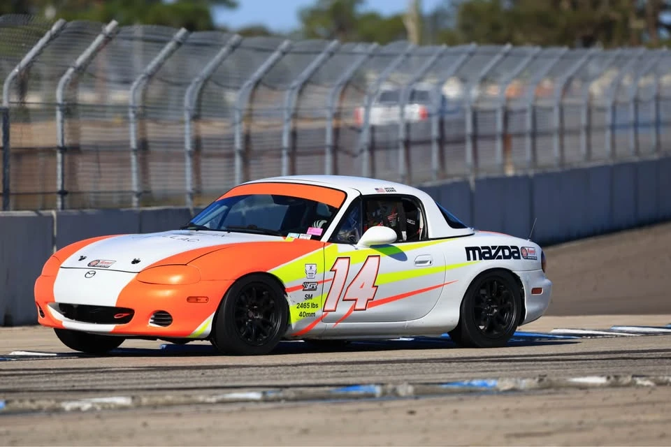 2001 Mazda NB MX-5 Miata - Image 9 of 12