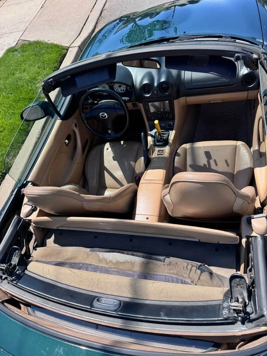 2001 Mazda NB MX-5 Miata - Image 6 of 8