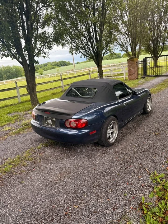 2001 Mazda NB MX-5 Miata - Image 4 of 12
