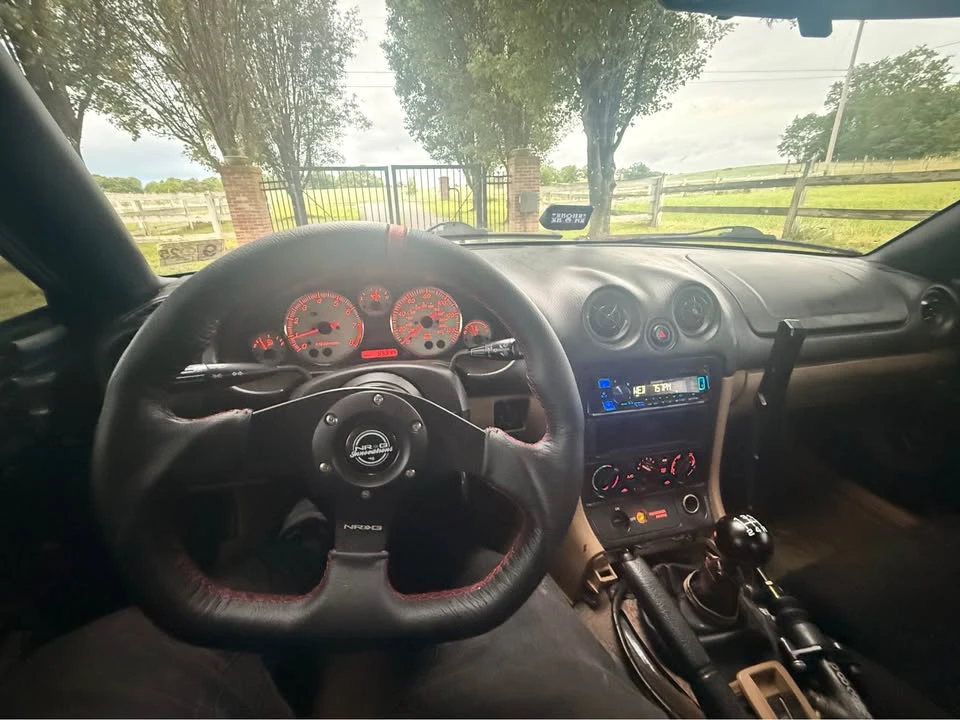 2001 Mazda NB MX-5 Miata - Image 7 of 12