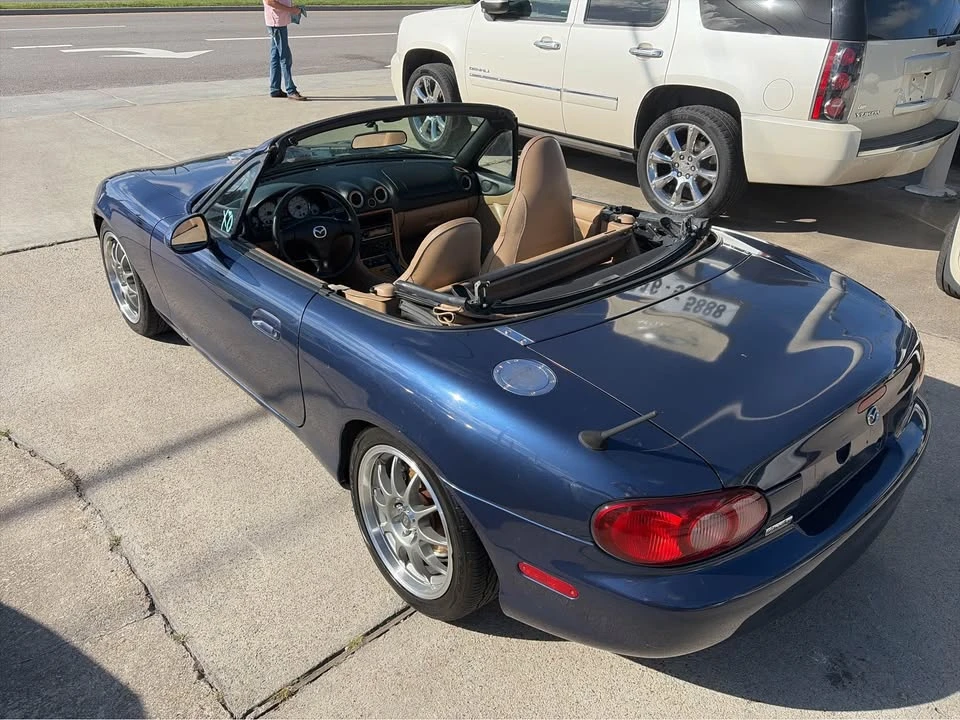 2001 Mazda NB MX-5 Miata - Image 10 of 16