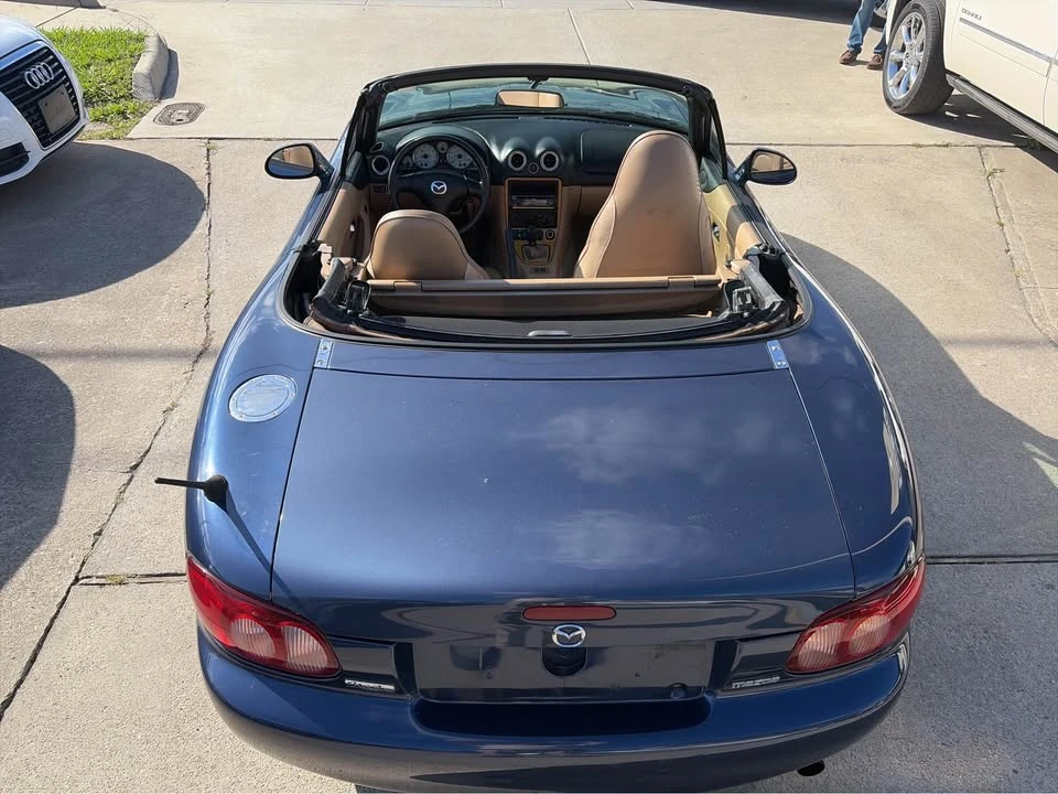 2001 Mazda NB MX-5 Miata - Image 11 of 16