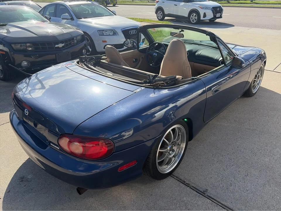 2001 Mazda NB MX-5 Miata - Image 13 of 16