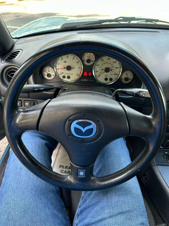 2001 Mazda NB MX-5 Miata - Image 12 of 15