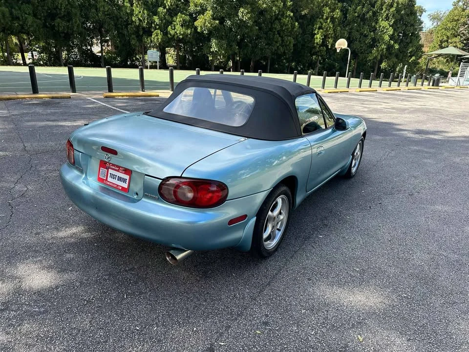 2001 Mazda NB MX-5 Miata - Image 4 of 15