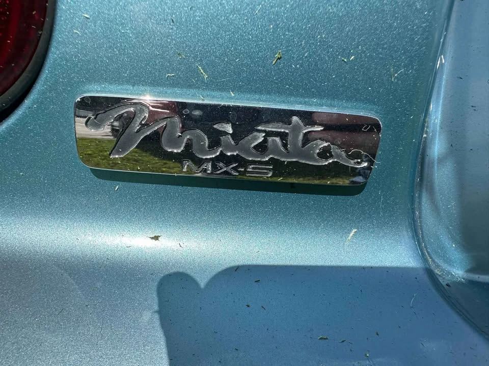2001 Mazda NB MX-5 Miata - Image 14 of 15