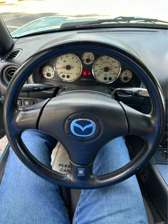 2001 Mazda NB MX-5 Miata - Image 15 of 17